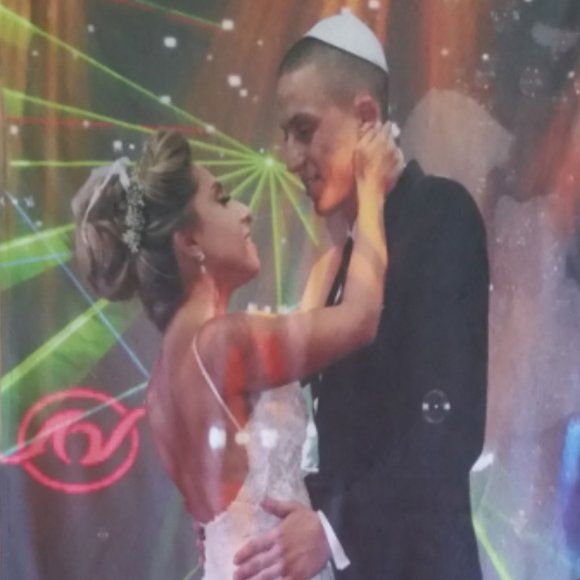 12 Personalized Beach Towels - Picture 3 of 15